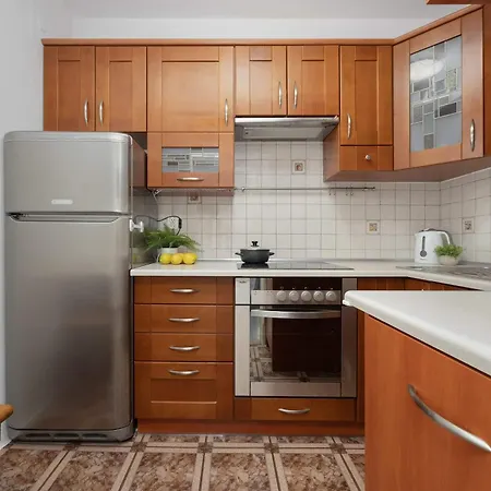 Downtown Near Metro With Balcony&ac By Renters Appartement