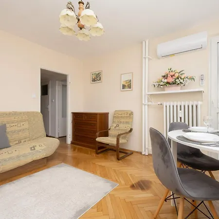 아파트 Downtown Near Metro With Balcony&ac By Renters 바르샤바