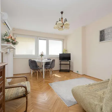 Apartman Downtown Near Metro With Balcony&ac By Renters *