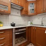 Apartment Downtown Near Metro With Balcony&ac By Renters Warschau